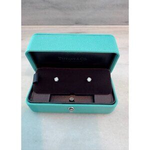 Tiffany & Co. Diamond Stud Earrings 0.60 Ct VS2/VS1 Round Brilliant Platinum Wit